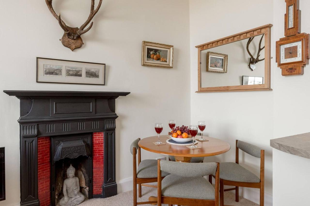 Stunning Panoramic Views: Heart Of The Royal Mile Apartamento Edimburgo Exterior foto