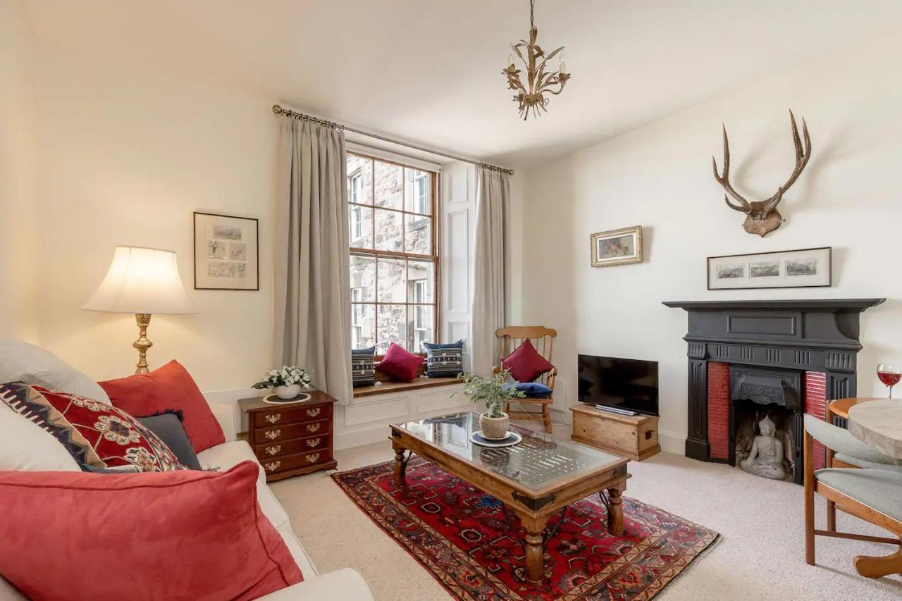 Stunning Panoramic Views: Heart Of The Royal Mile Apartamento Edimburgo Exterior foto