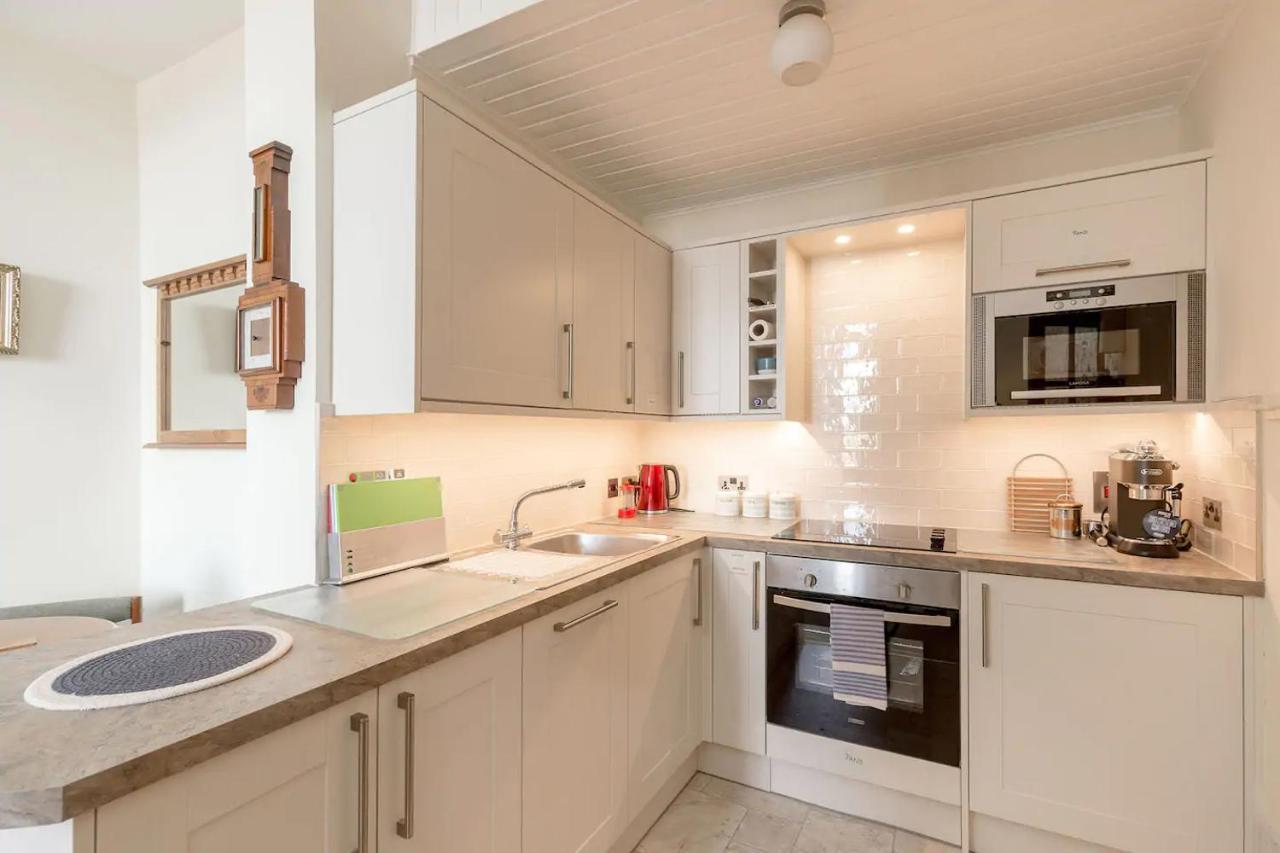 Stunning Panoramic Views: Heart Of The Royal Mile Apartamento Edimburgo Exterior foto