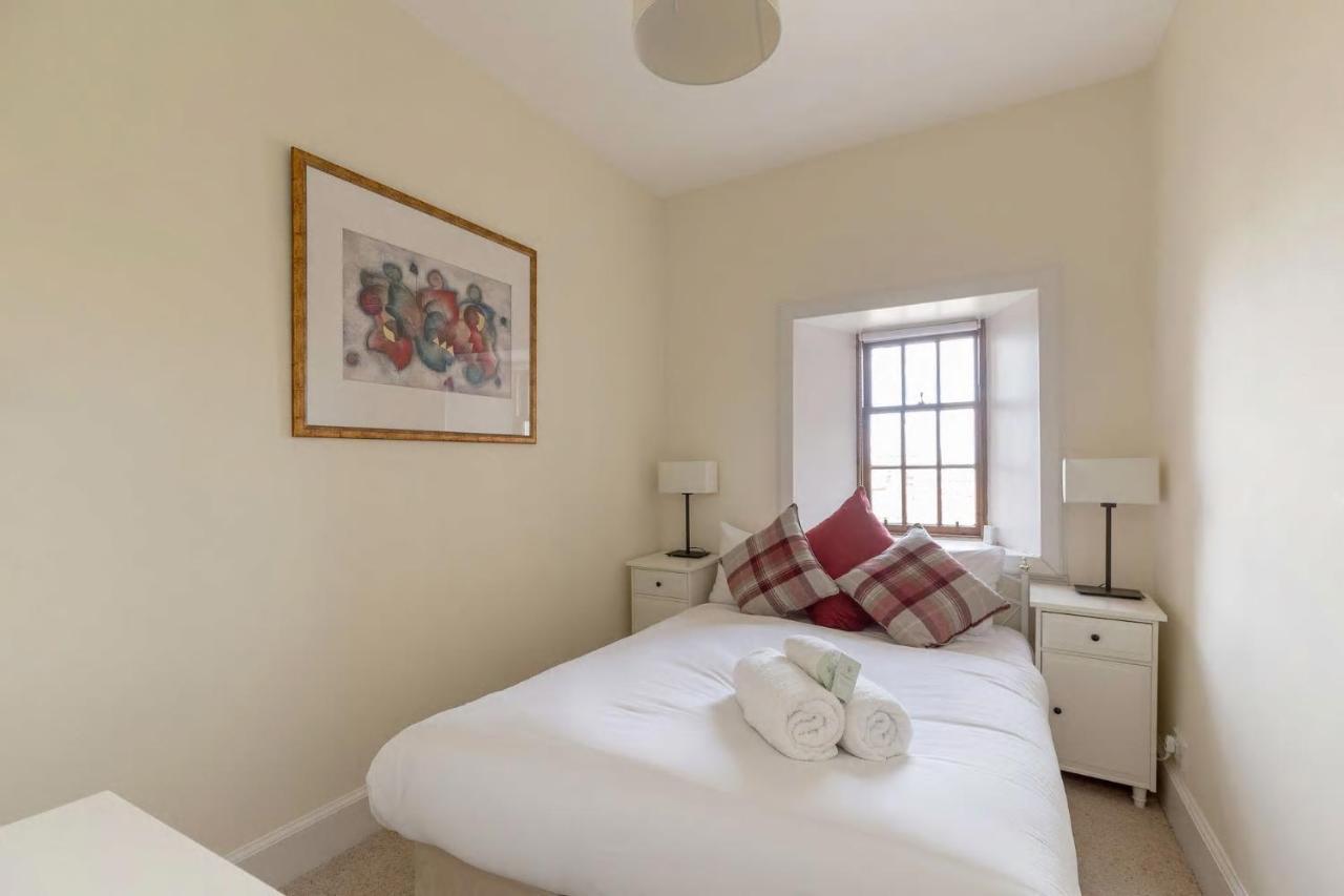 Stunning Panoramic Views: Heart Of The Royal Mile Apartamento Edimburgo Exterior foto