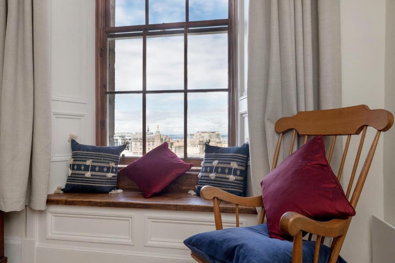 Stunning Panoramic Views: Heart Of The Royal Mile Apartamento Edimburgo Exterior foto